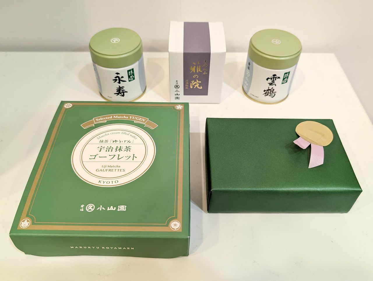 [食記][日本][京都] 丸久小山園 西洞院店 — 丸久小山園在京都市區直營店設置茶房，供應優質又濃郁美味的抹茶甜點和手刷抹茶。