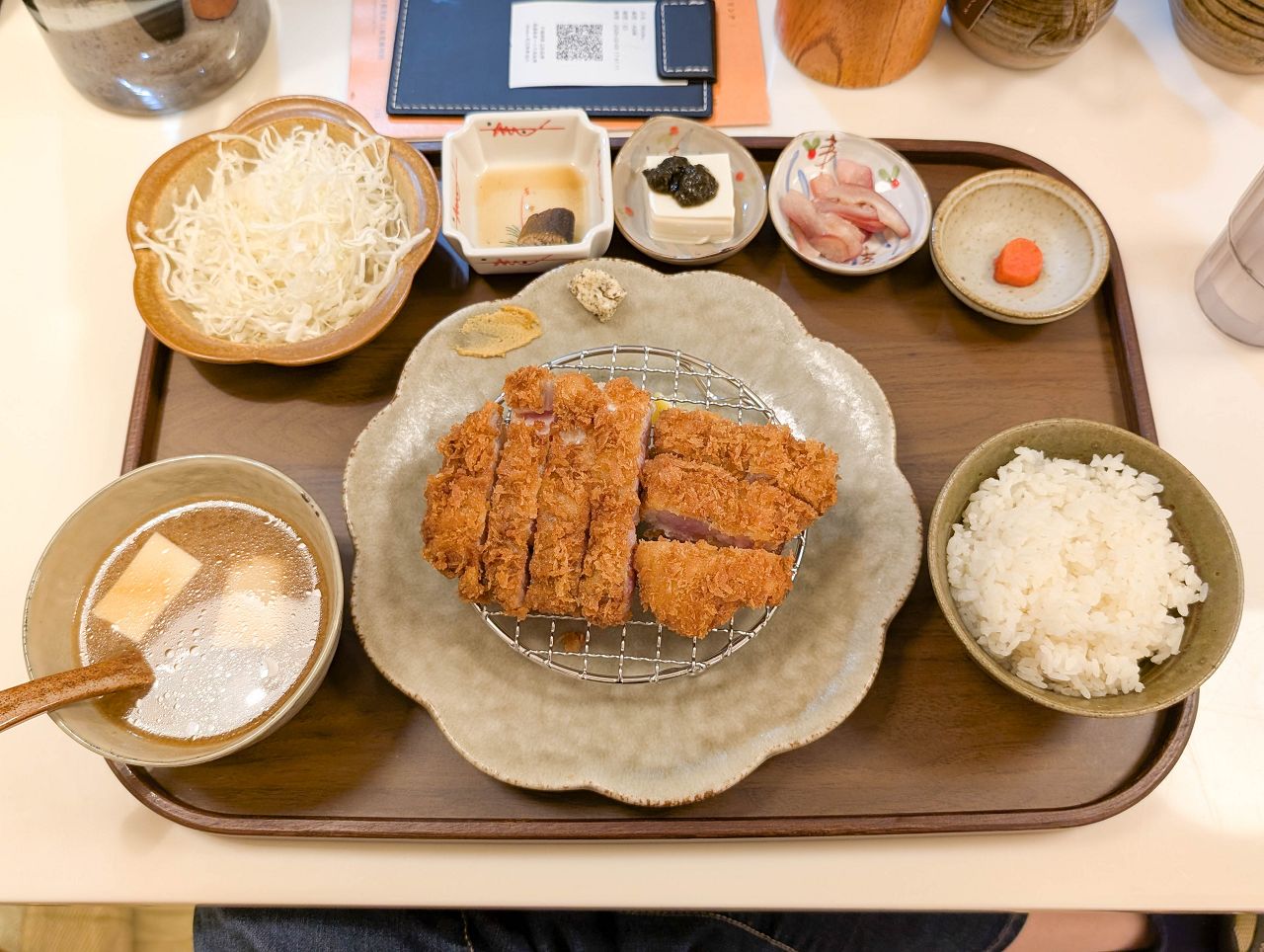 [食記][台北市] Mooku — 中山站附近林森北路巷弄內新開幕日式炸豬排專賣店