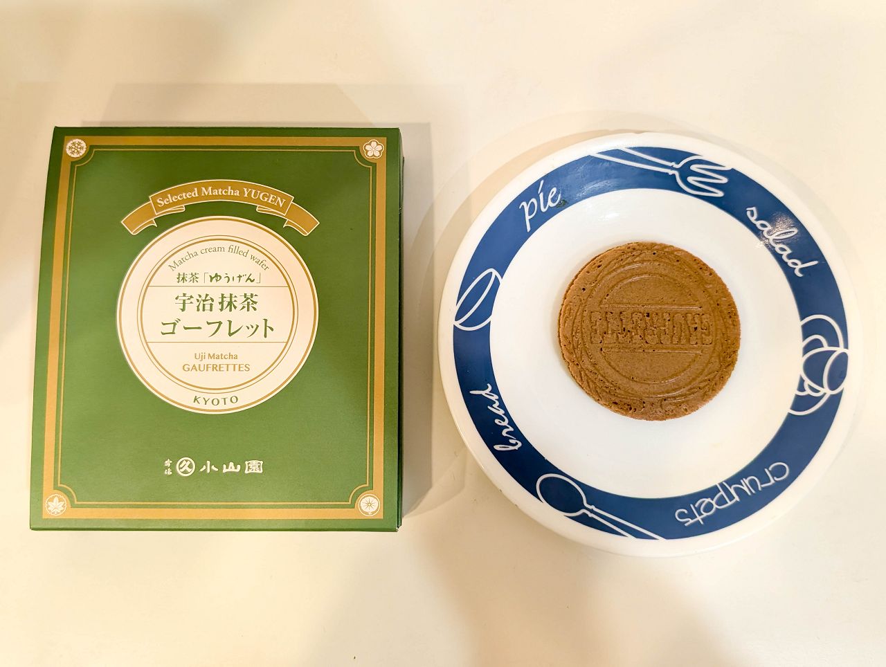 [食記][日本][京都] 丸久小山園 西洞院店 — 丸久小山園在京都市區直營店設置茶房，供應優質又濃郁美味的抹茶甜點和手刷抹茶。