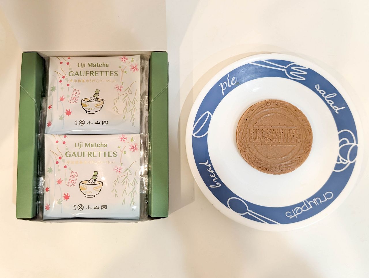 [食記][日本][京都] 丸久小山園 西洞院店 — 丸久小山園在京都市區直營店設置茶房，供應優質又濃郁美味的抹茶甜點和手刷抹茶。