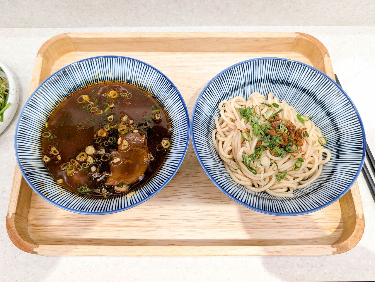 [食記][台北市] 御真牛牛肉麵 — 西門町牛肉麵推薦，曾於2023年榮獲台北國際牛肉麵節紅燒組亞軍。