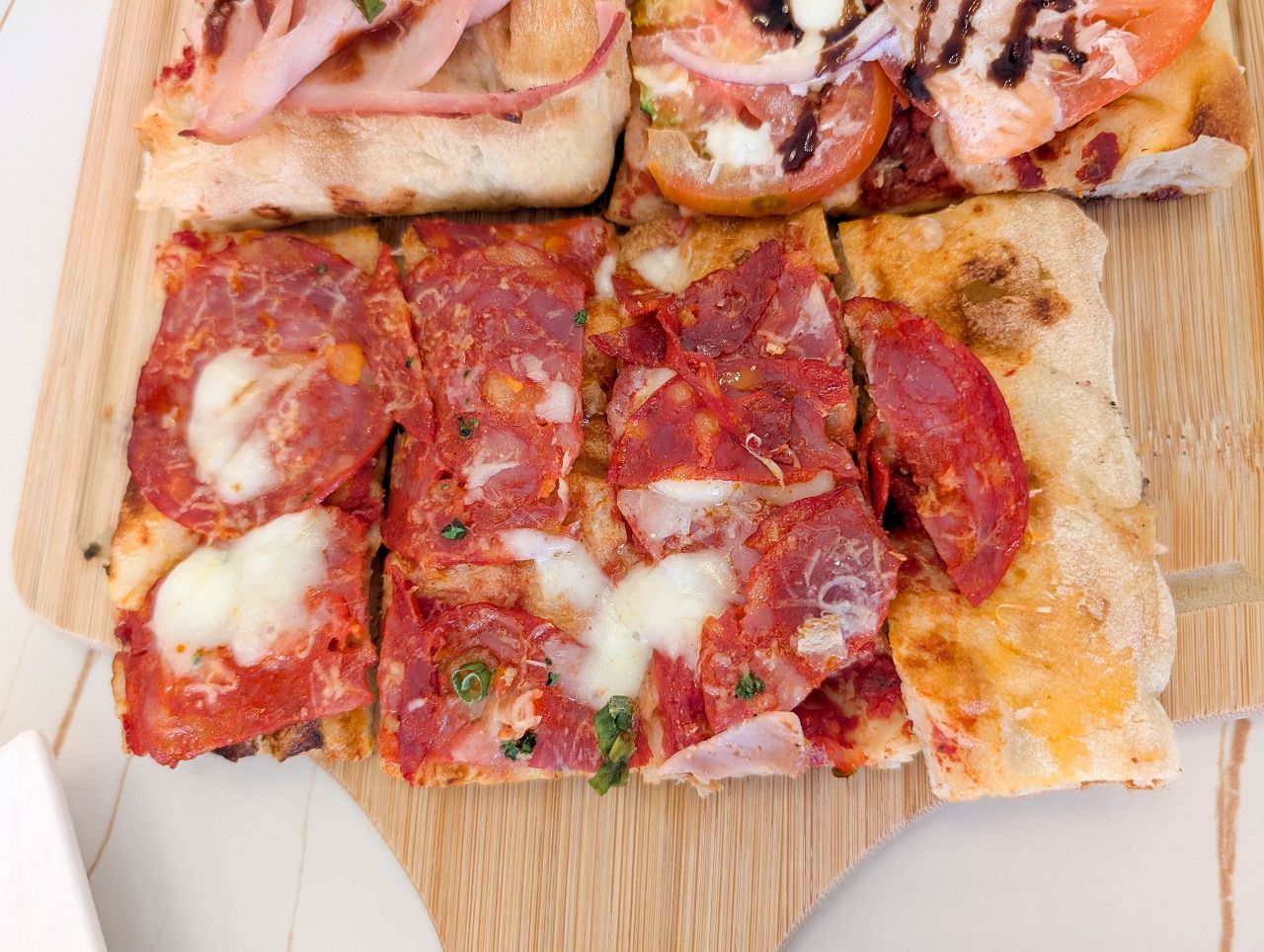 [食記][高雄市] Rom’antica Pizza 羅馬披薩青海店 — 高雄美術館附近羅馬式方形披薩專賣店