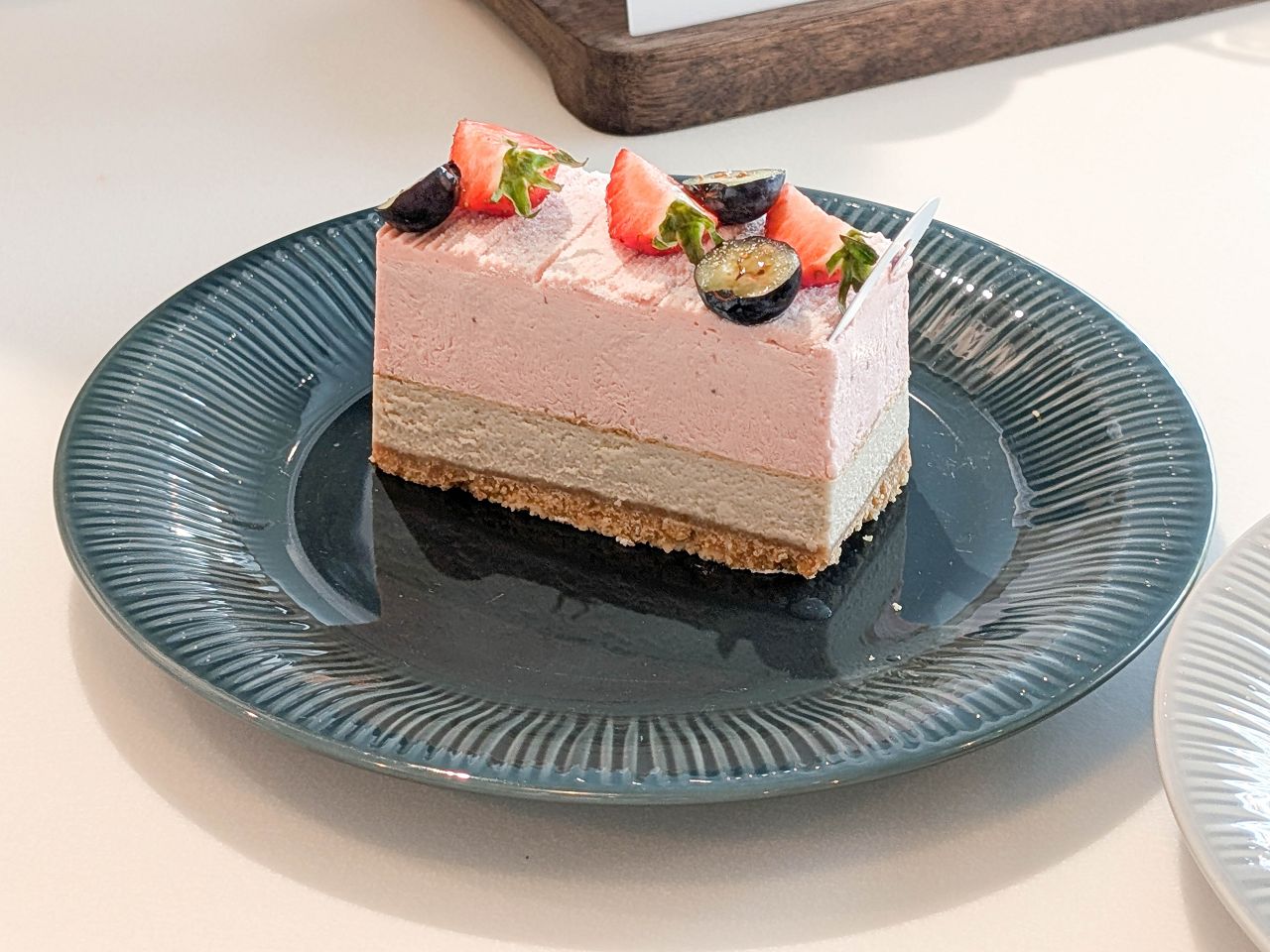 [食記][高雄市] GOR’ Coffee & Pâtisserie 內惟藝術中心門市 — 內惟藝術中心結合自然氣息的高質感咖啡廳，主打精品咖啡以及獨家供應法式甜點。