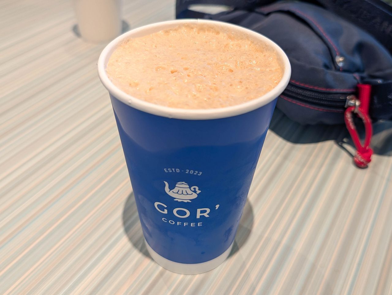 [食記][高雄市] GOR’ Coffee & Pâtisserie 內惟藝術中心門市 — 內惟藝術中心結合自然氣息的高質感咖啡廳，主打精品咖啡以及獨家供應法式甜點。