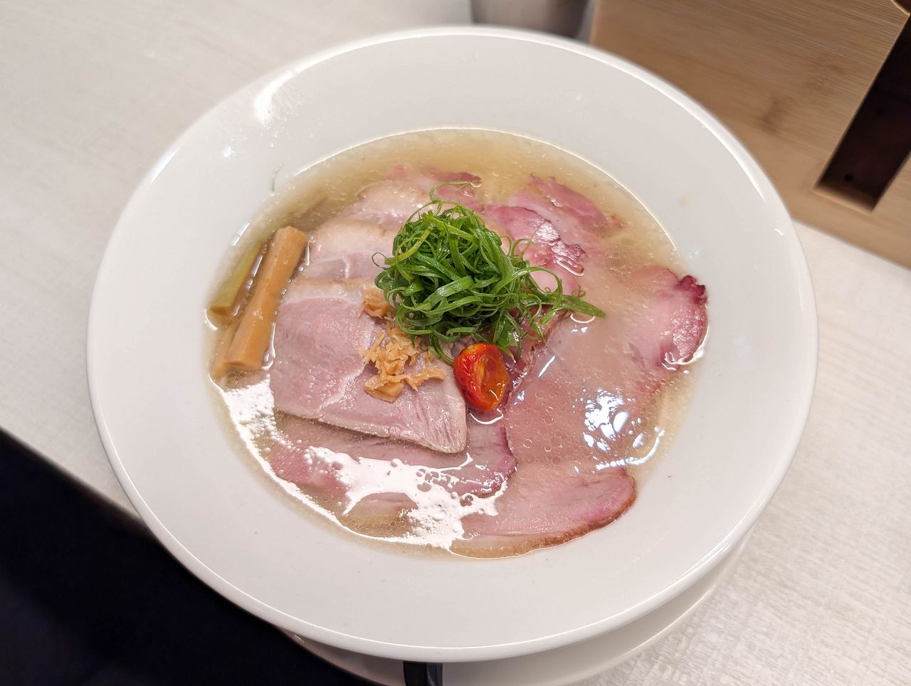 [食記][高雄市] 花山二代目拉麵 — 巨蛋商圈博愛路上新開鴨清湯拉麵專賣店