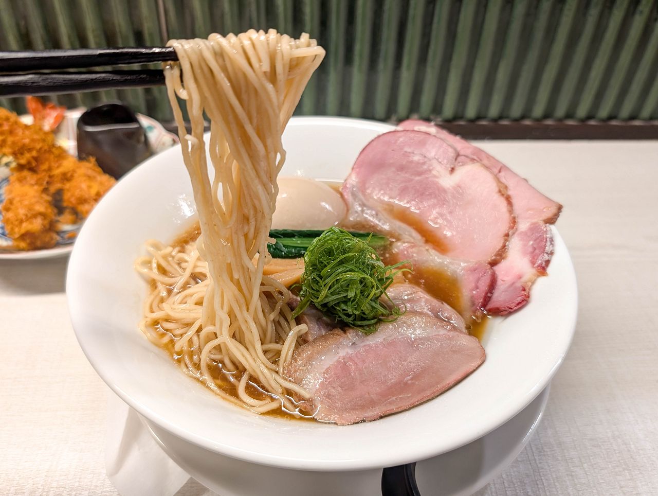 [食記][高雄市] 花山二代目拉麵 — 巨蛋商圈博愛路上新開鴨清湯拉麵專賣店
