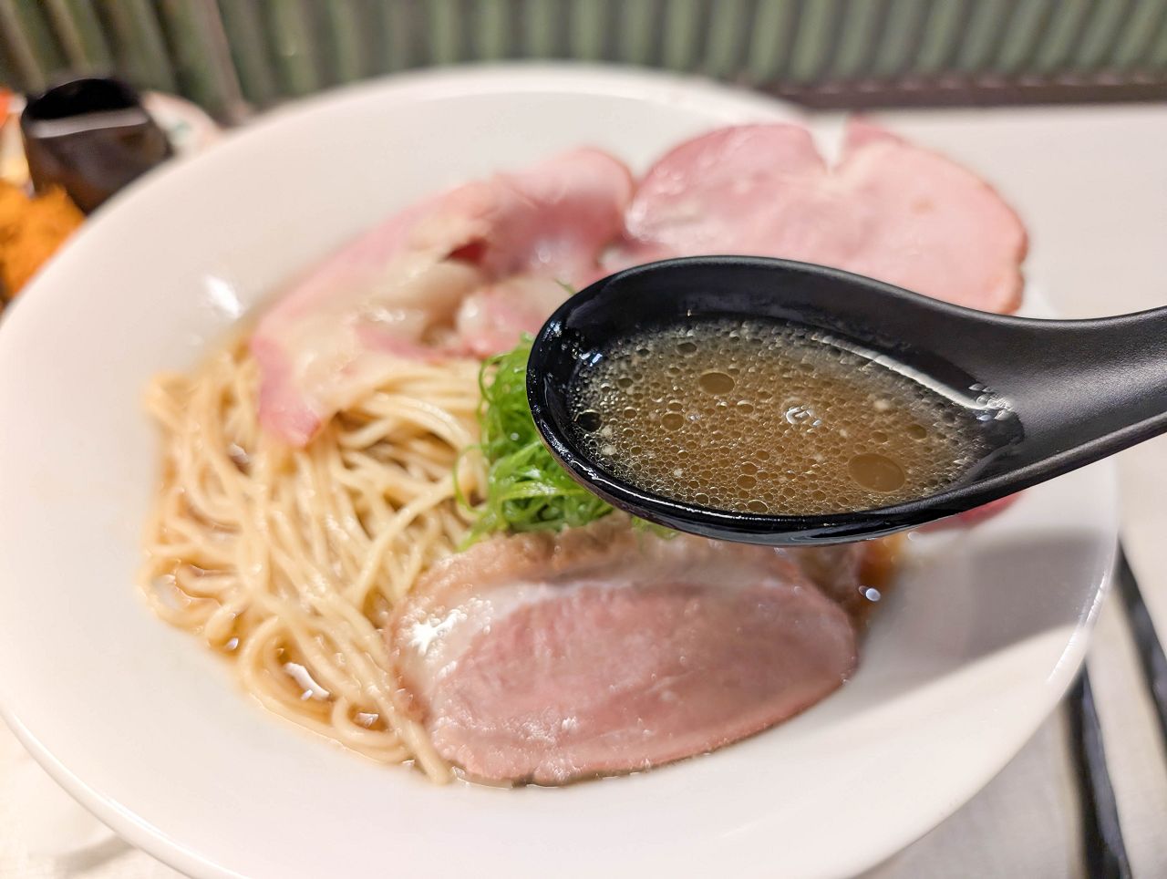 [食記][高雄市] 花山二代目拉麵 — 巨蛋商圈博愛路上新開鴨清湯拉麵專賣店