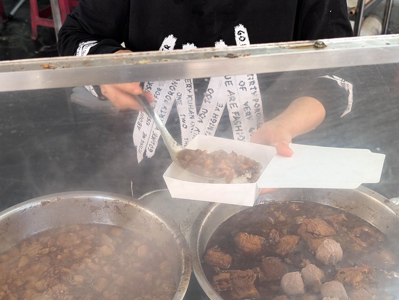 [食記][高雄市] 錦田肉燥飯 — 擁有50多年歷史的老字號肉燥飯專賣店