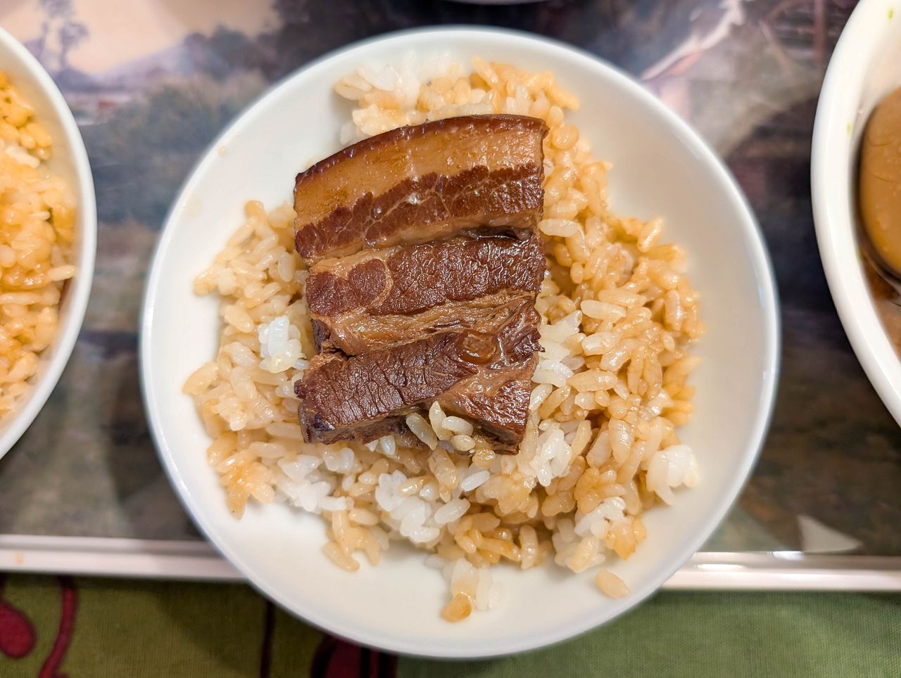 [食記][高雄市] 錦田肉燥飯 — 擁有50多年歷史的老字號肉燥飯專賣店
