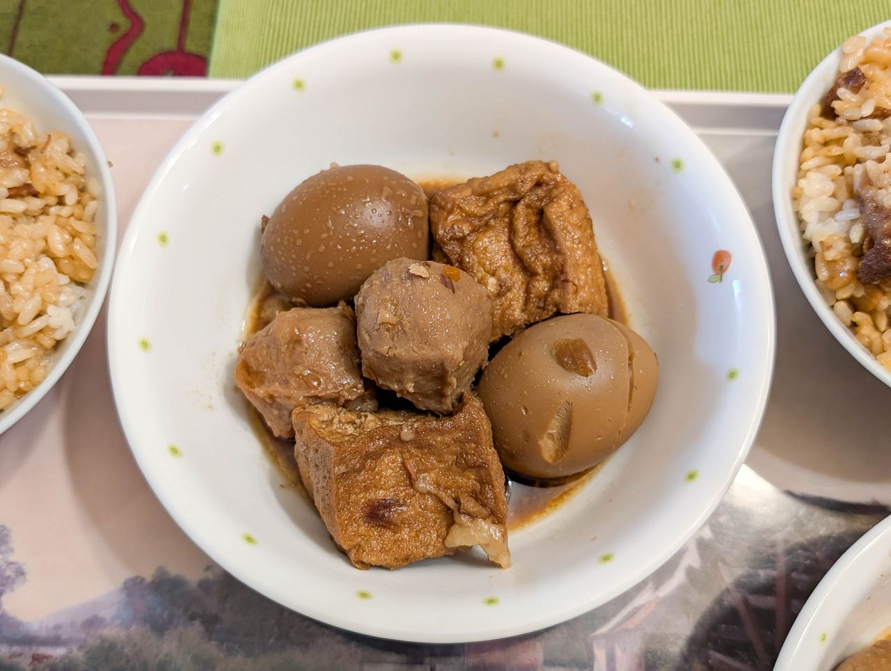 [食記][高雄市] 錦田肉燥飯 — 擁有50多年歷史的老字號肉燥飯專賣店