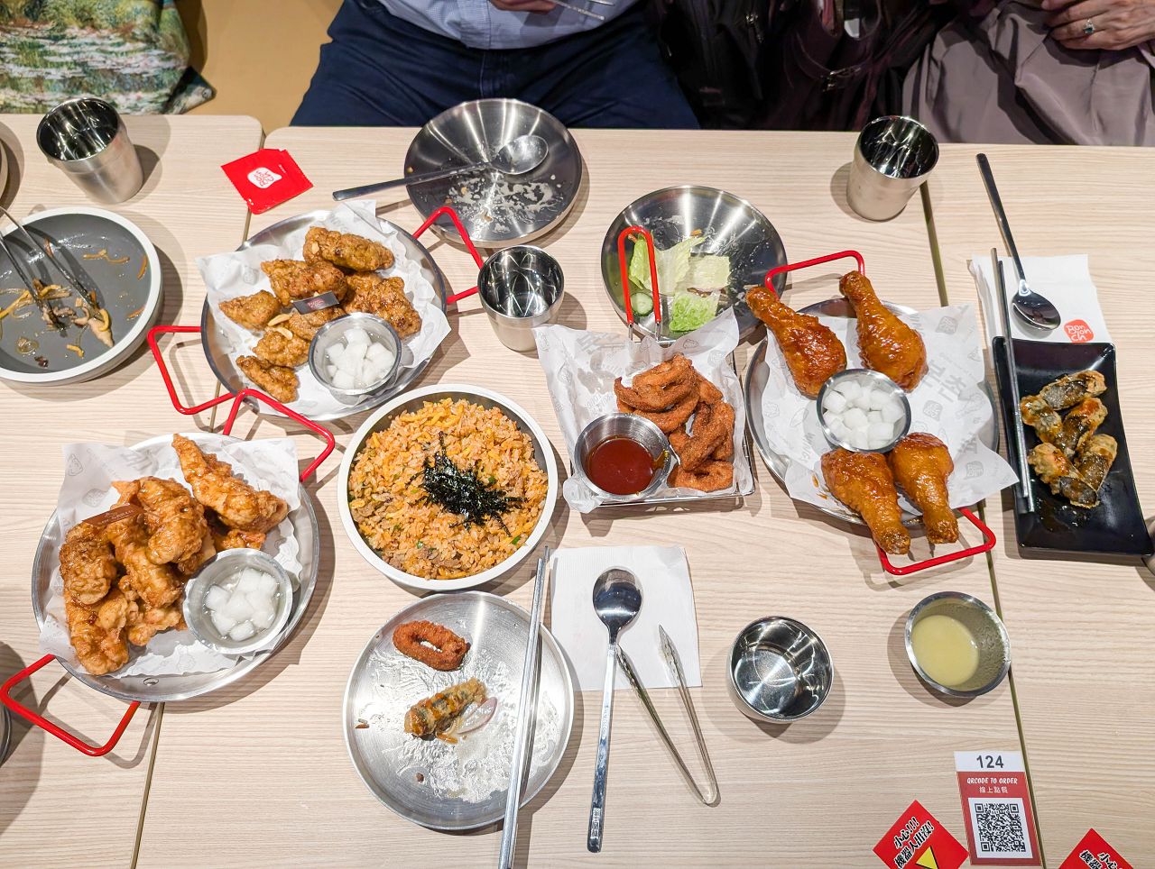 [食記][高雄市] Bonchon Chicken 本村韓食炸雞 高雄大立店 — 來自韓國釜山風靡全球的韓式炸雞品牌進駐高雄大立百貨