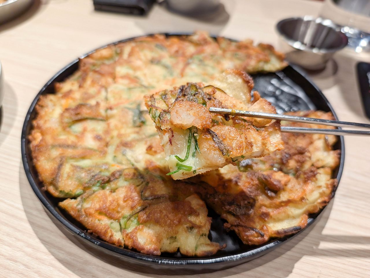 [食記][高雄市] Bonchon Chicken 本村韓食炸雞 高雄大立店 — 來自韓國釜山風靡全球的韓式炸雞品牌進駐高雄大立百貨