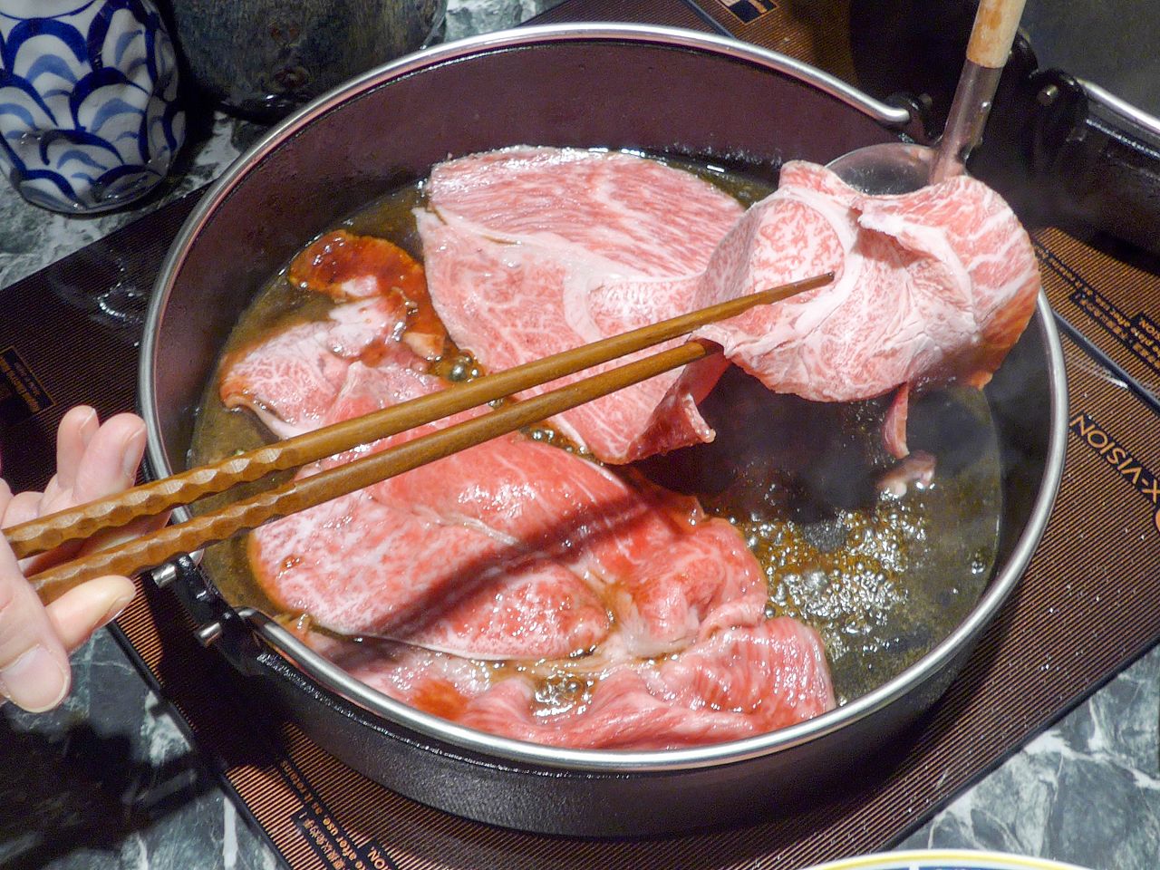 [食記][台北市] 祇園.禪院壽喜燒專門店 — 大安區新開幕京都祇園壽喜燒，全包廂預約困難店，完美演繹關西風壽喜燒的醬汁底蘊與職人精神。台北約會首選、藝人名人私房餐廳。