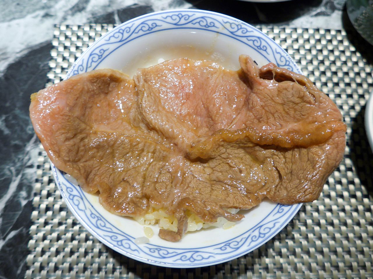 [食記][台北市] 祇園.禪院壽喜燒專門店 — 大安區新開幕京都祇園壽喜燒，全包廂預約困難店，完美演繹關西風壽喜燒的醬汁底蘊與職人精神。台北約會首選、藝人名人私房餐廳。