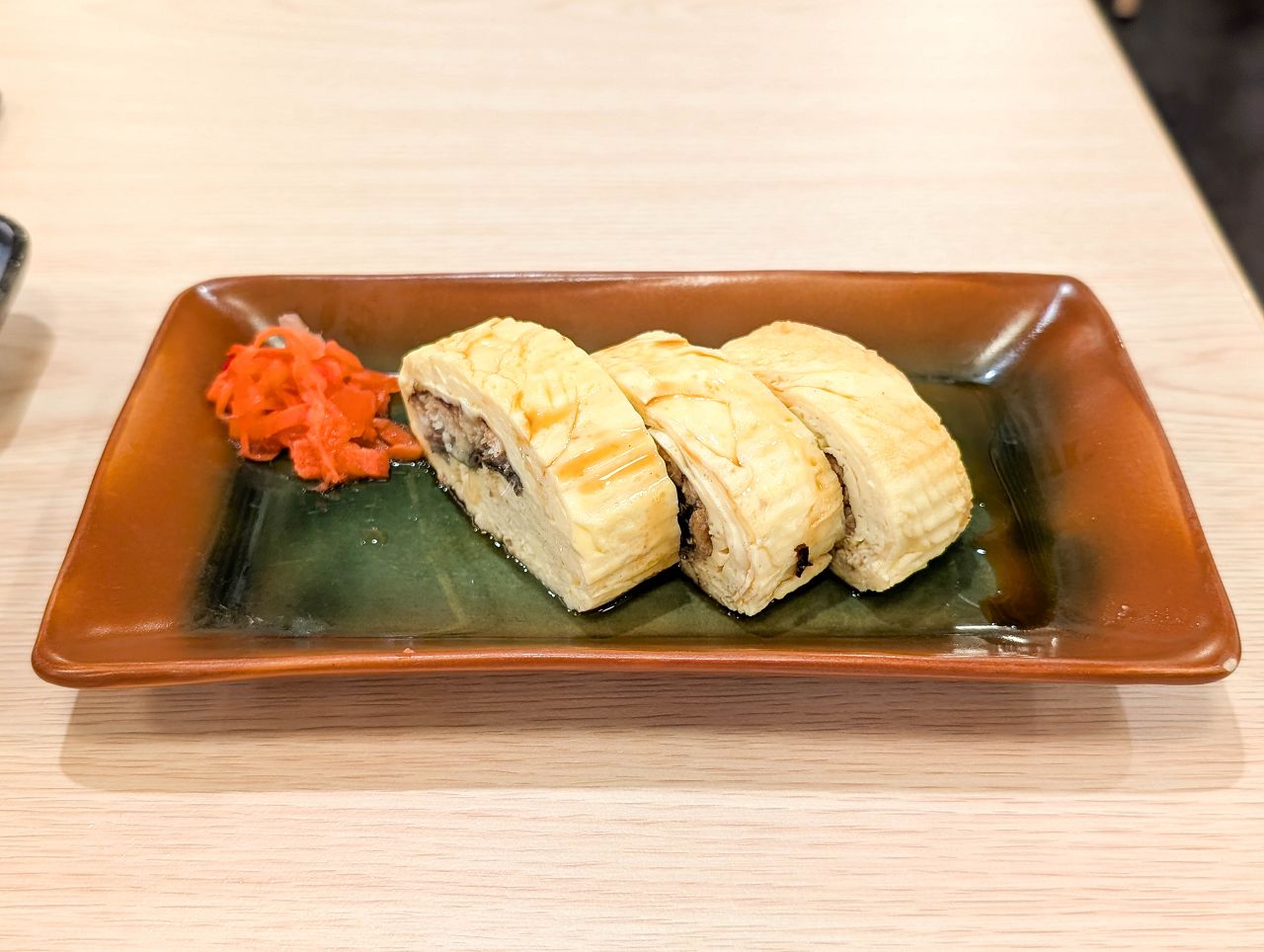 [食記][台北市] 肥前屋 — 捷運中山站附近七條通內擁有50年歷史的鰻魚飯老店回歸啦！