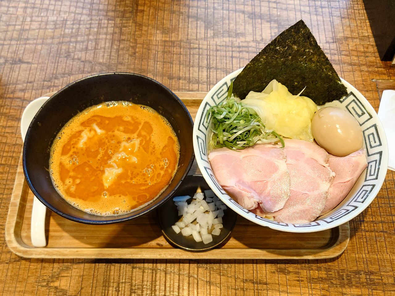 [食記][台北市] 道樂商店 — 西門町日式昭和風格拉麵店