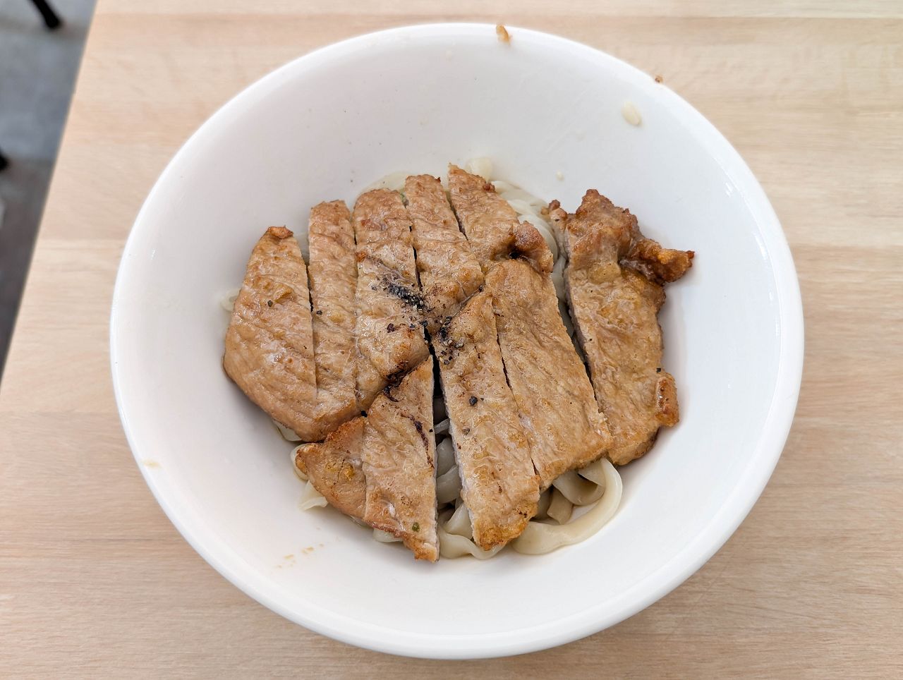 [食記][台北市] 巢飯麵食館 市府店 — 信義區平價炒飯麵食小館