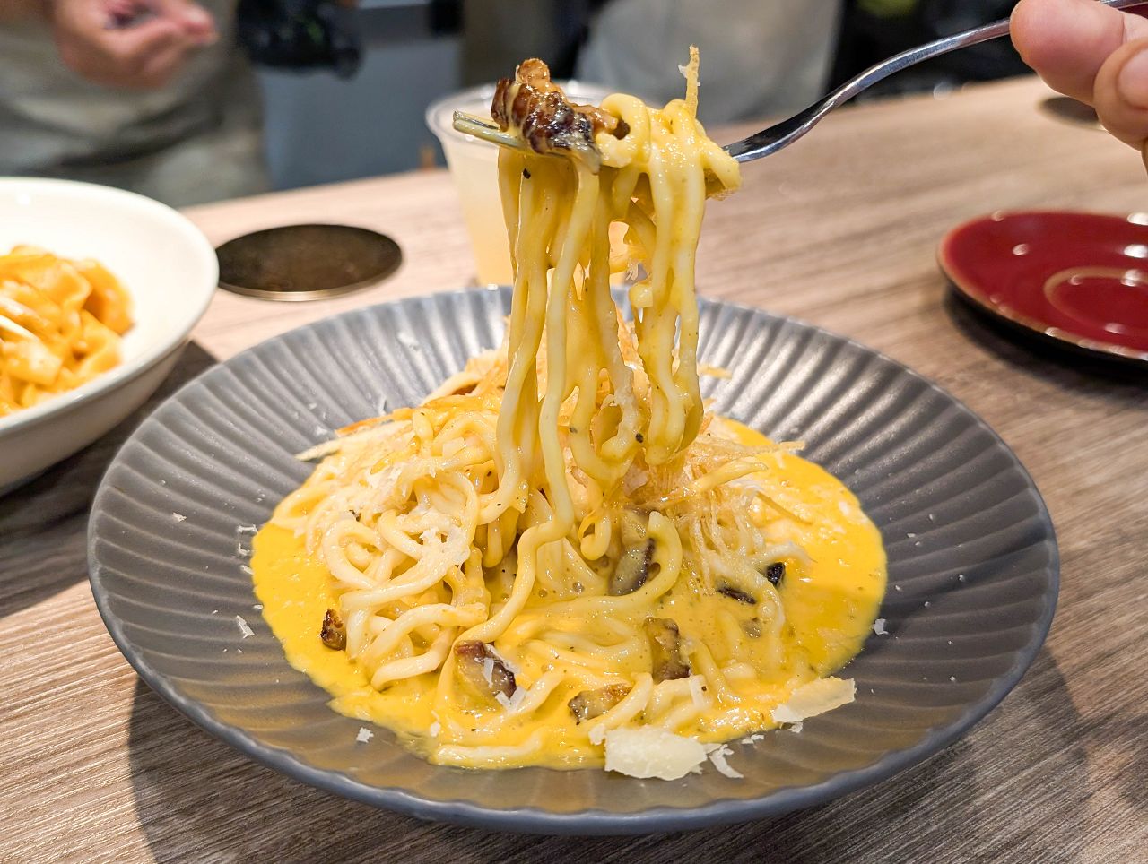 [食記][高雄市] 義點點 A Little Pasta — 苓雅市場內高人氣手工義大利麵
