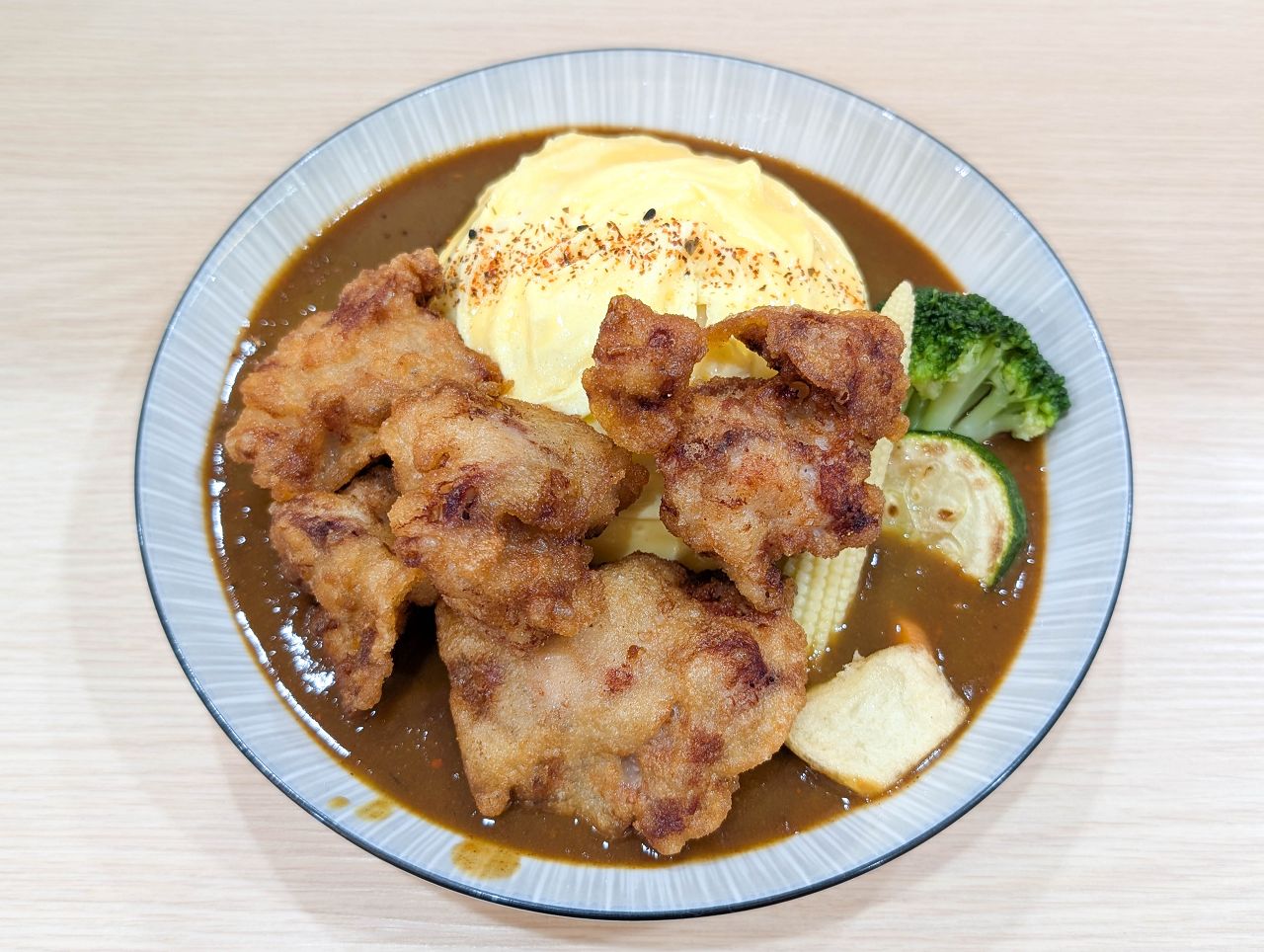 [食記][高雄市] 浦原咖哩屋 — 高鐵左營站附近高CP值熟成咖哩專賣店