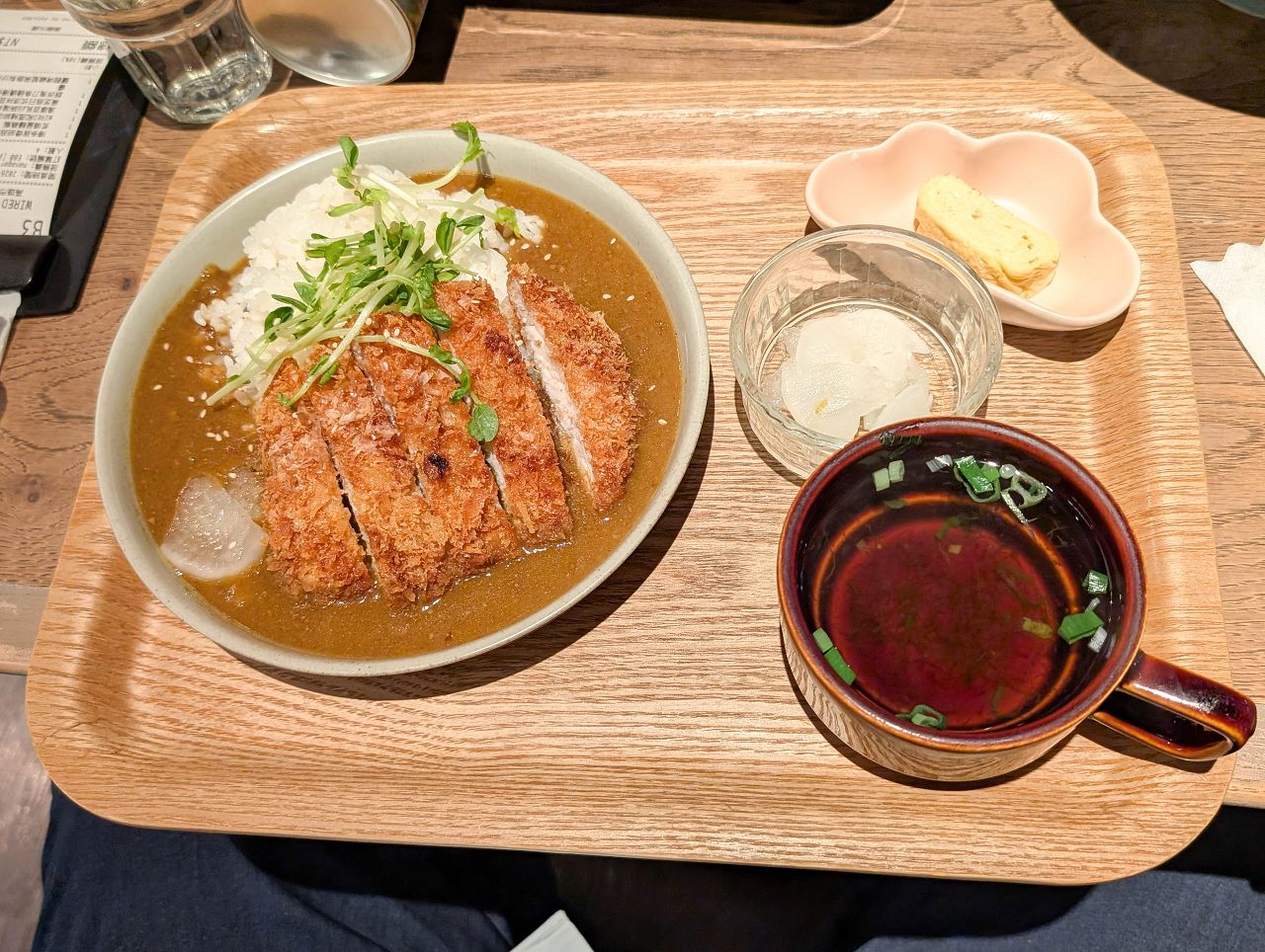 [食記][高雄市] WIRED CHAYA 茶屋 高雄大立店
