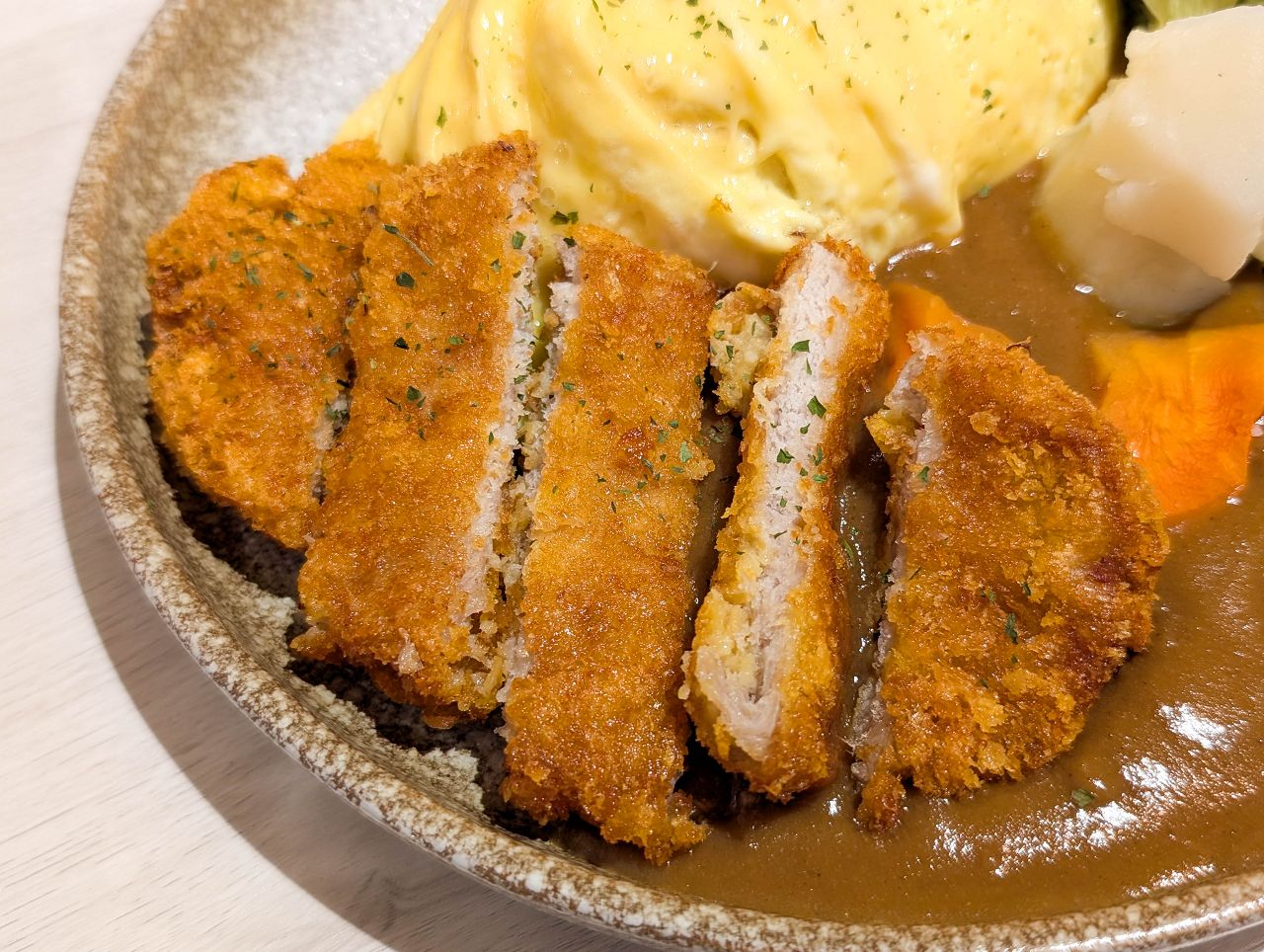 [食記][新北市][板橋區] 風日洋食 — 滿滿宮崎駿動畫布置的溫馨家庭式日式洋食館