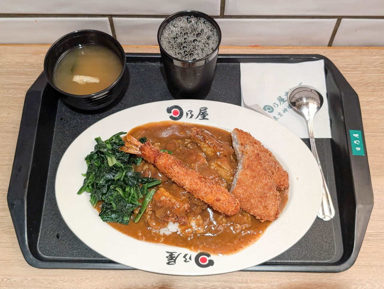 [食記][高雄市] 日乃屋咖哩 漢神巨蛋店 — 榮獲「神田咖哩大賽」冠軍的日本咖哩名店在漢神巨蛋B1美食街設櫃
