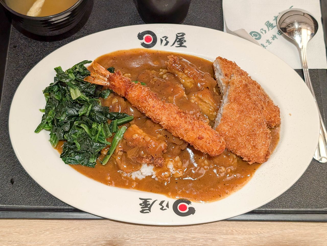 [食記][高雄市] 日乃屋咖哩 漢神巨蛋店 — 榮獲「神田咖哩大賽」冠軍的日本咖哩名店在漢神巨蛋B1美食街設櫃