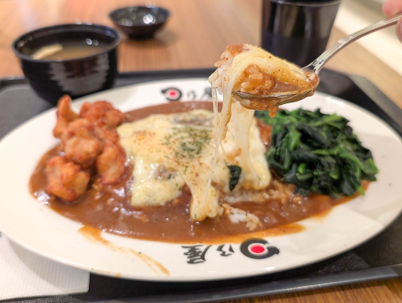 [食記][高雄市] 日乃屋咖哩 漢神巨蛋店 — 榮獲「神田咖哩大賽」冠軍的日本咖哩名店在漢神巨蛋B1美食街設櫃