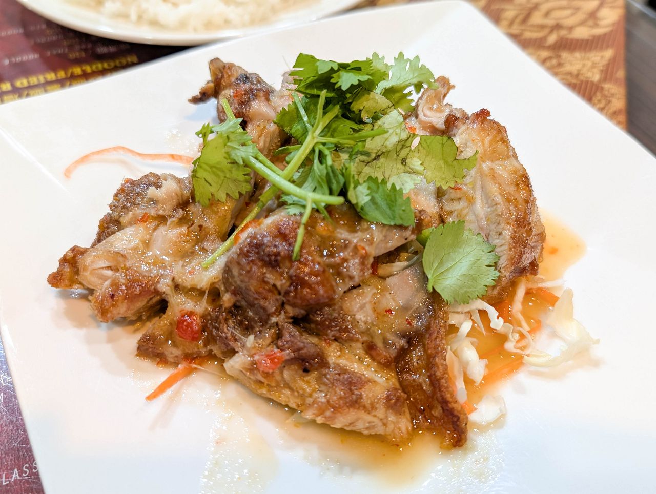 [食記][新竹市] 曉芳泰式料理 — 金山街老字號平價泰式料理