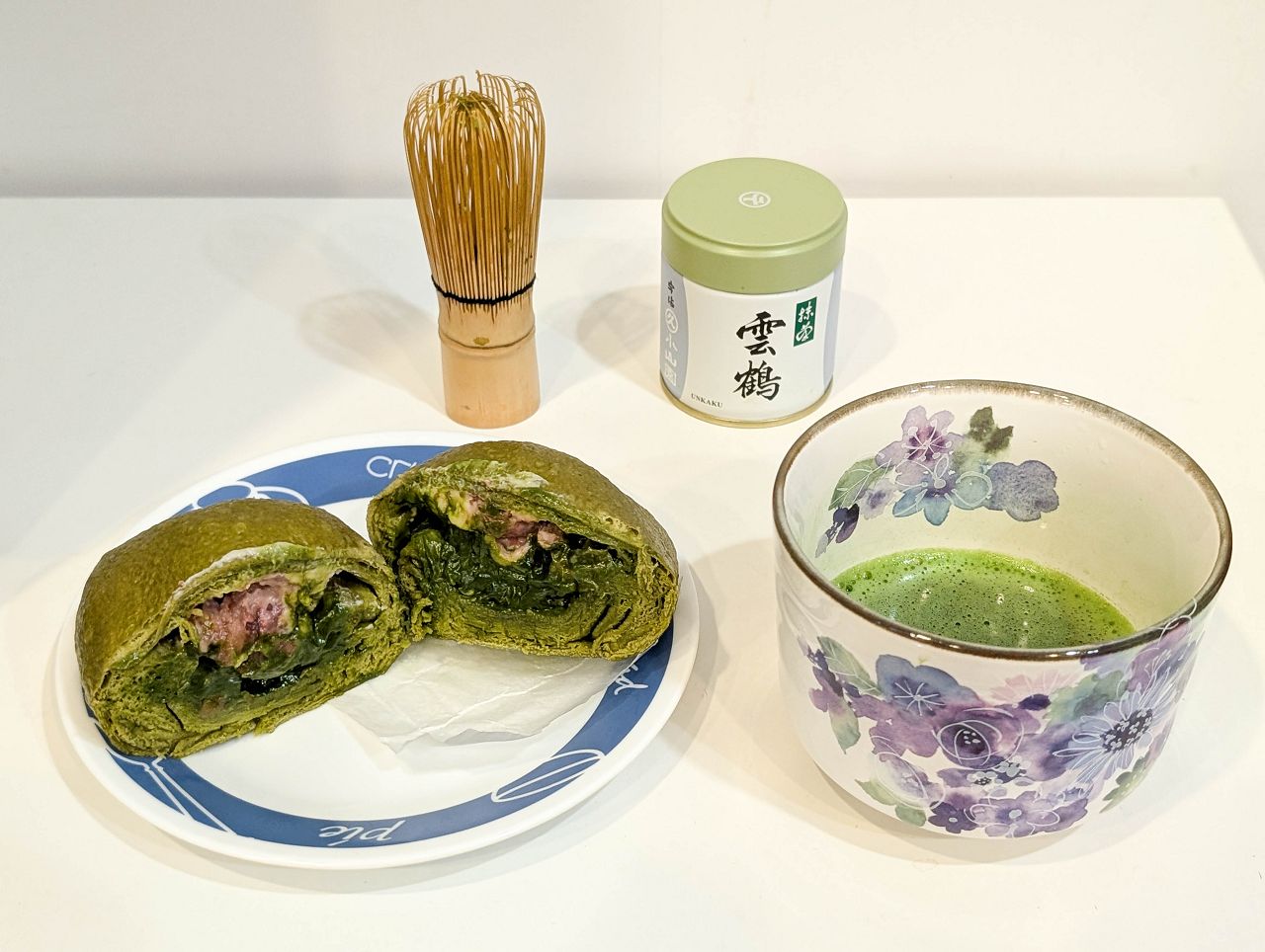 [食記][高雄市] 一饅頭店 新下店 — 高雄知名饅頭專賣店在巨蛋商圈附近新開咖啡廳，供應豐富多樣的饅頭現貨以及手作甜點和飲品。