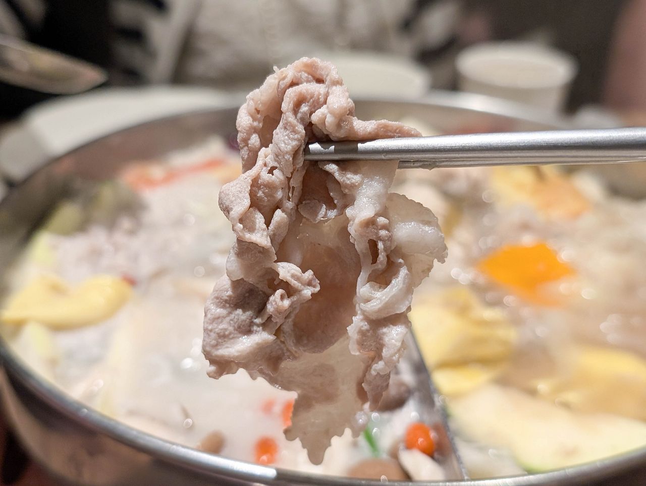 [食記][高雄市] 高雄福華大飯店 Smile One 精緻涮涮鍋 — 位於30樓高空的精緻火鍋餐廳，可俯瞰高雄市區美景。