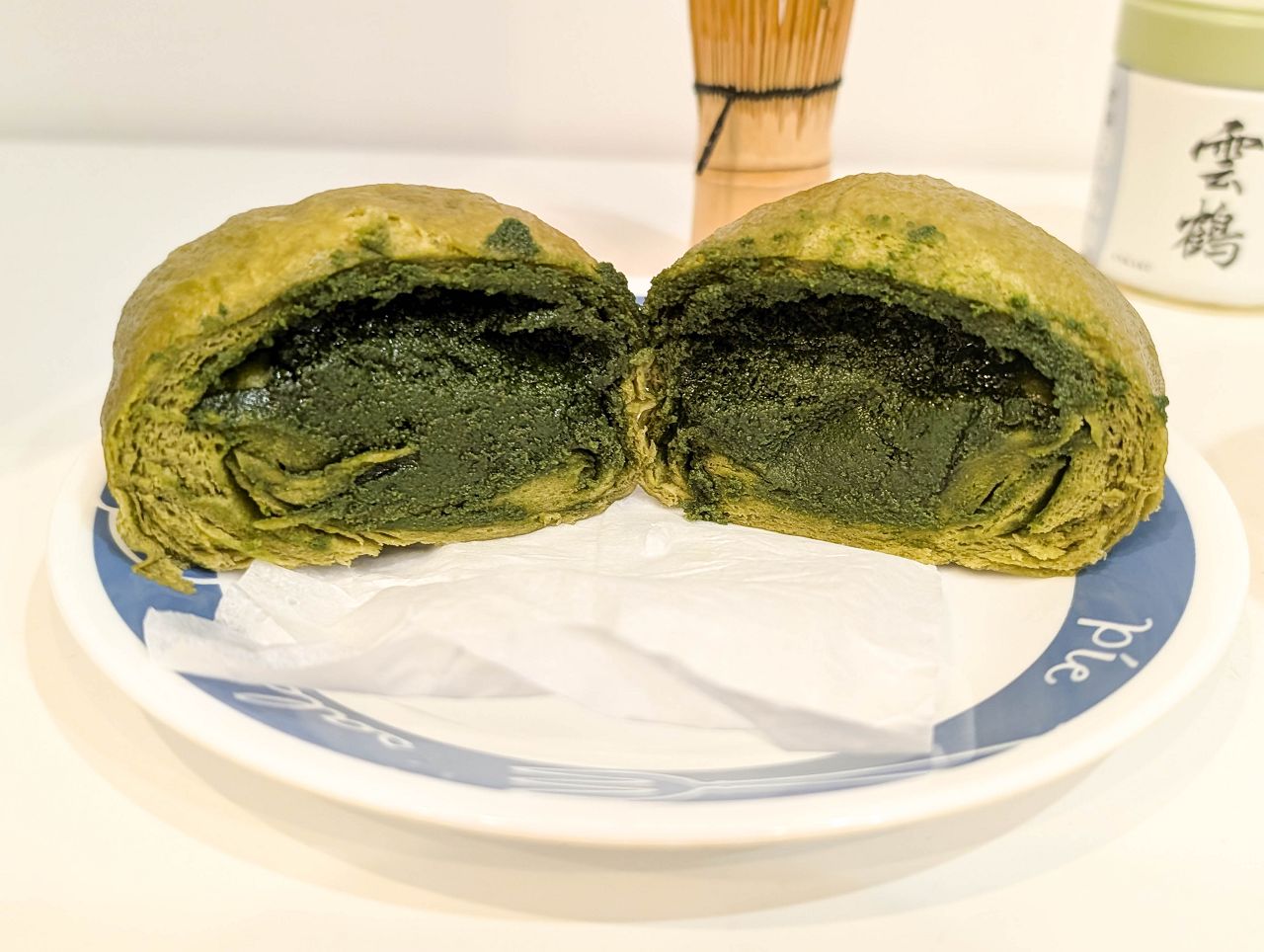 [食記][高雄市] 一饅頭店 新下店 — 高雄知名饅頭專賣店在巨蛋商圈附近新開咖啡廳，供應豐富多樣的饅頭現貨以及手作甜點和飲品。