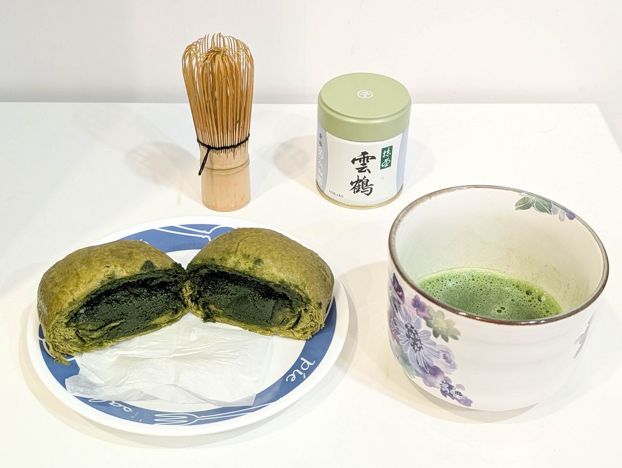 [食記][高雄市] 一饅頭店 新下店 — 高雄知名饅頭專賣店在巨蛋商圈附近新開咖啡廳，供應豐富多樣的饅頭現貨以及手作甜點和飲品。