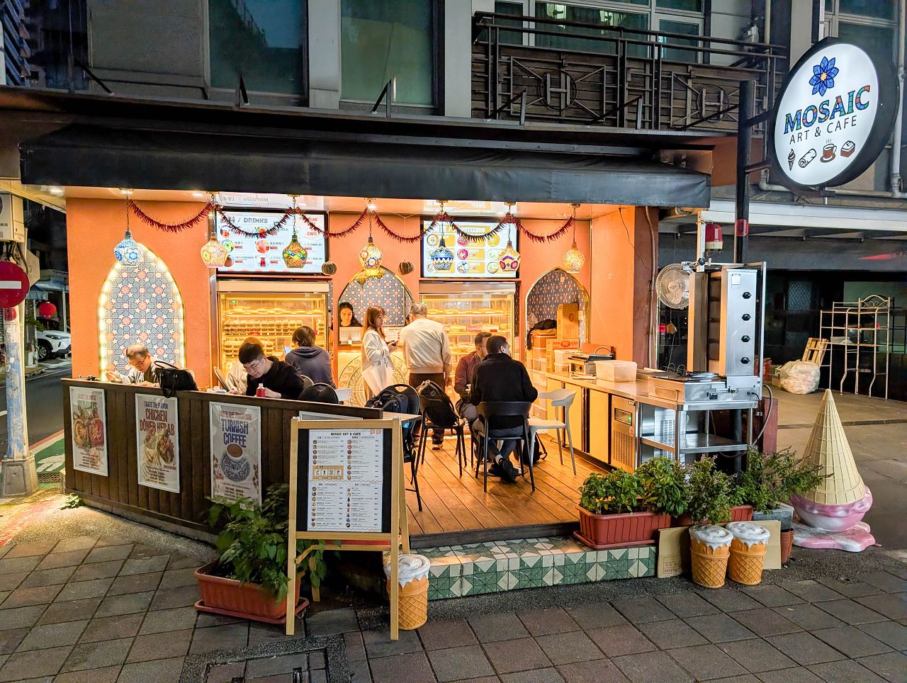 [食記][台北市] Mosaic Art & Cafe 馬賽克土耳其餐廳 — 永康街商圈戶外土耳其料理小館