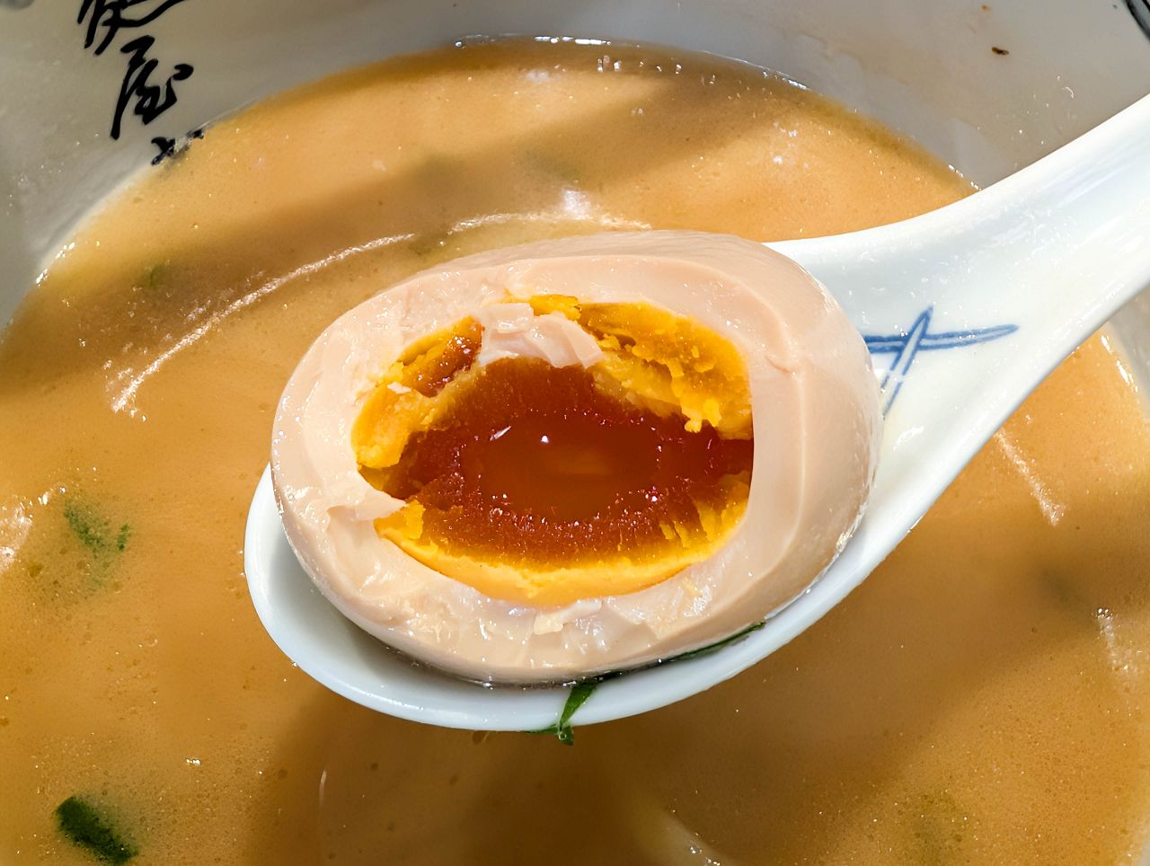 [食記][台北市] 麵屋武藏 神山 — 每日限量有一條帶骨腱子肉的太刀拉麵