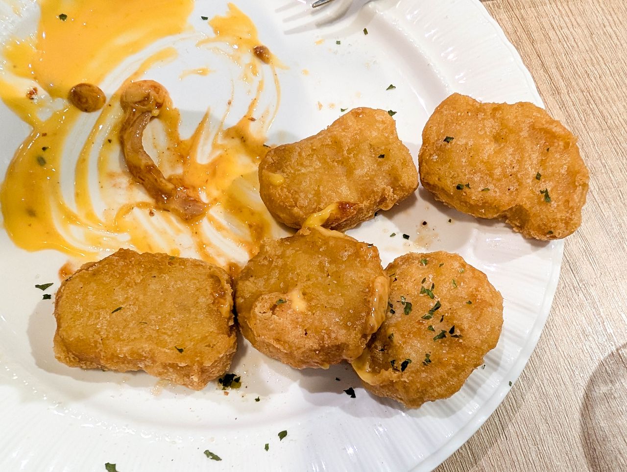 [食記][新北市][板橋區] Burger Now 堡嗝鬧漢堡 — 捷運江子翠站附近巷弄內美式手作漢堡