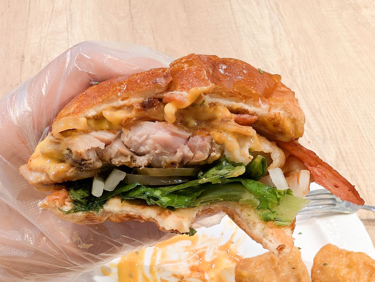 [食記][新北市][板橋區] Burger Now 堡嗝鬧漢堡 — 捷運江子翠站附近巷弄內美式手作漢堡