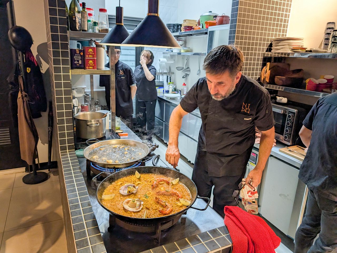 [食記][高雄市] Nido Spanish Cuisine 西班牙私廚料理 — 捷運生態園區站附近隱身住宅區內預約制西班牙料理，西班牙主廚坐鎮現做西班牙大鍋飯。