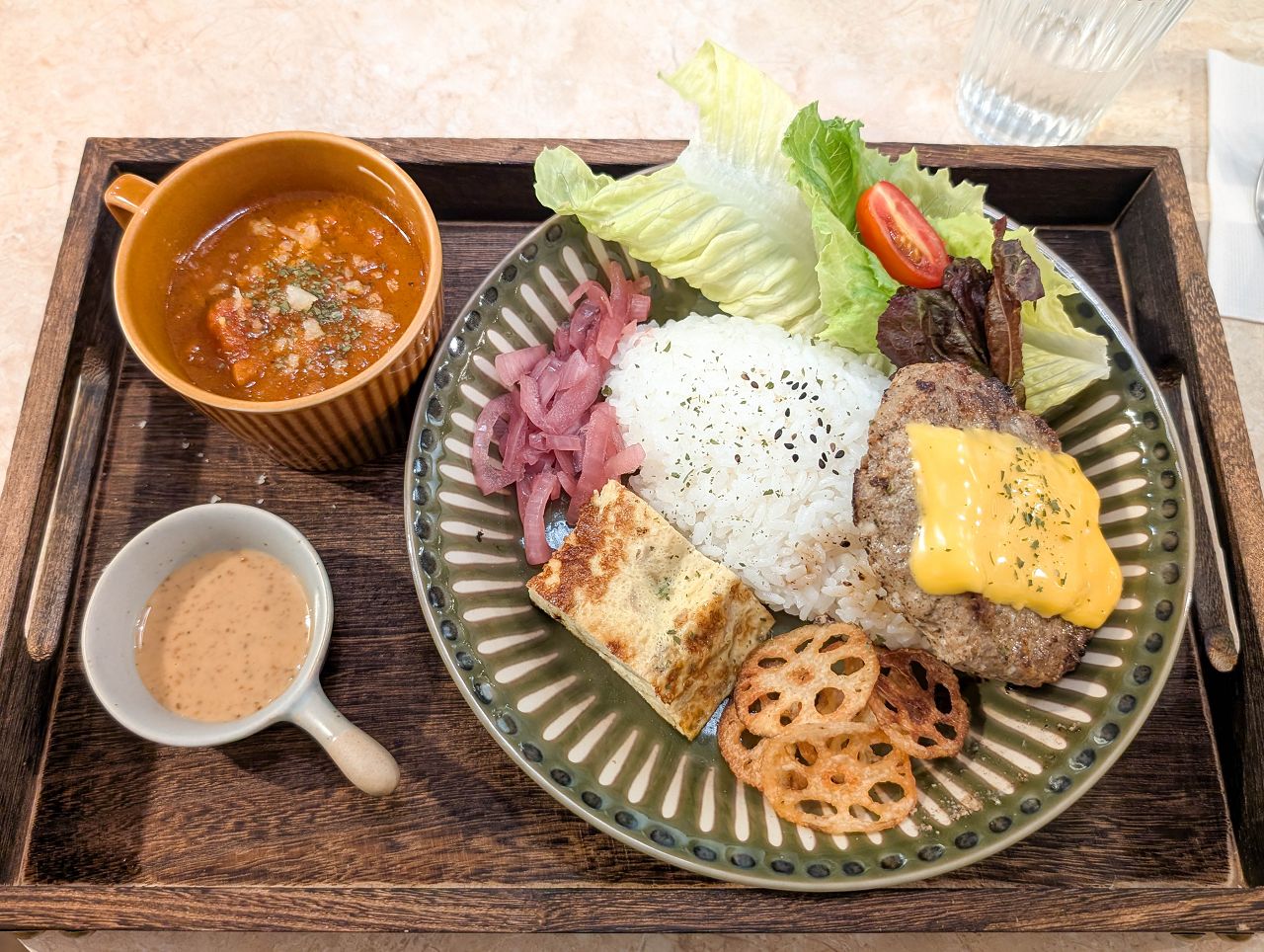 [食記][新北市][板橋區] Onionway 阿娘味廚房 — 板橋車站附近手作和風咖哩、慢燉番茄肉醬簡餐專賣餐廳