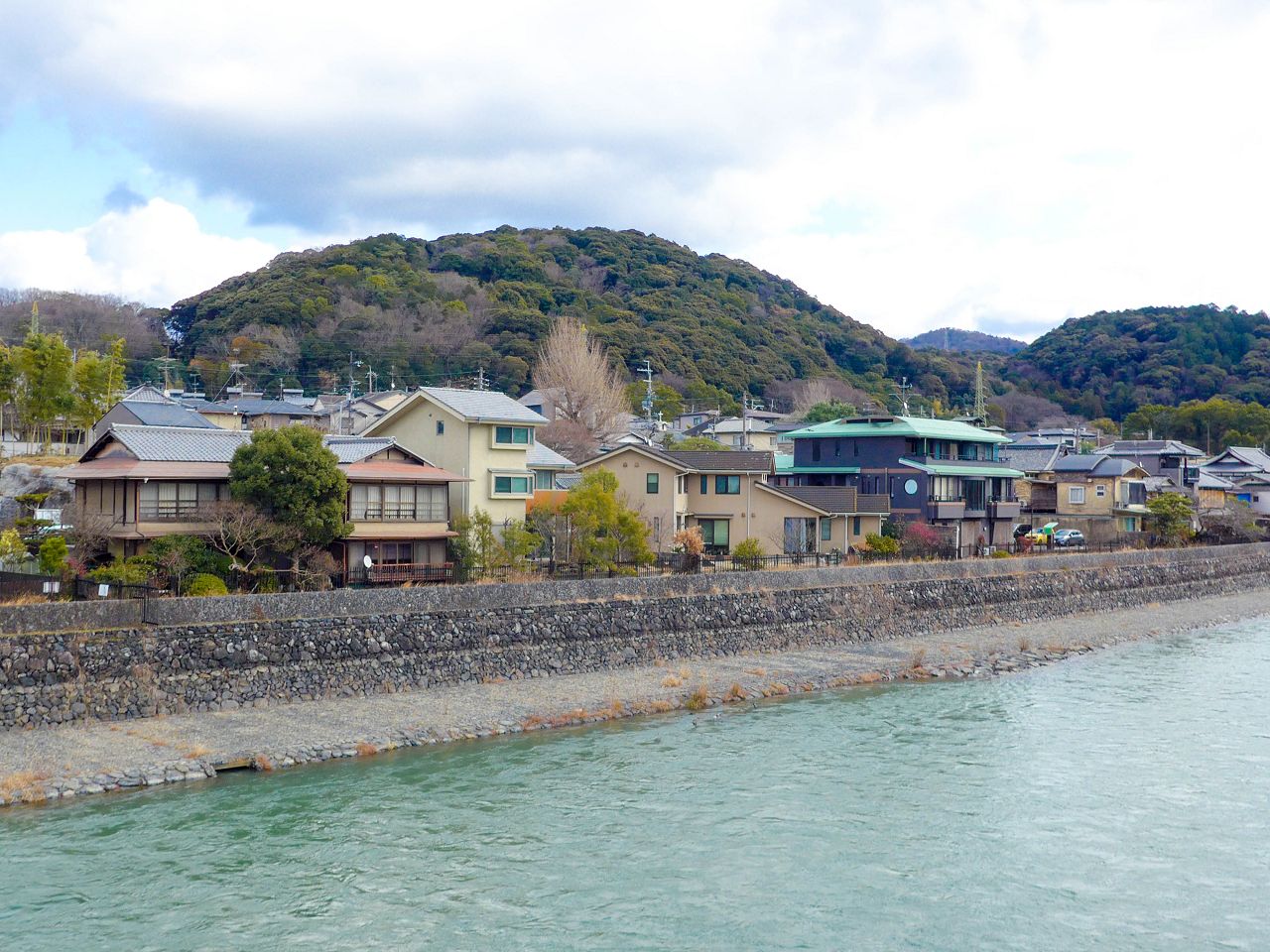 [遊記] 2026日本關西旅遊 Day5 — 宇治獨旅之行 宇治橋、宇治上神社、福壽園石臼研磨抹茶體驗