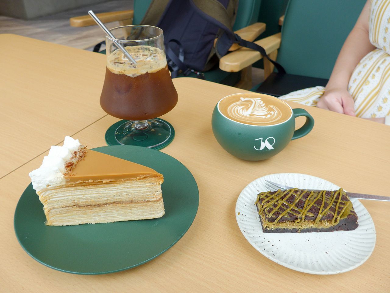 [食記][高雄市] 三皮甜點 — 捷運生態園區站附近貨櫃屋內甜點店