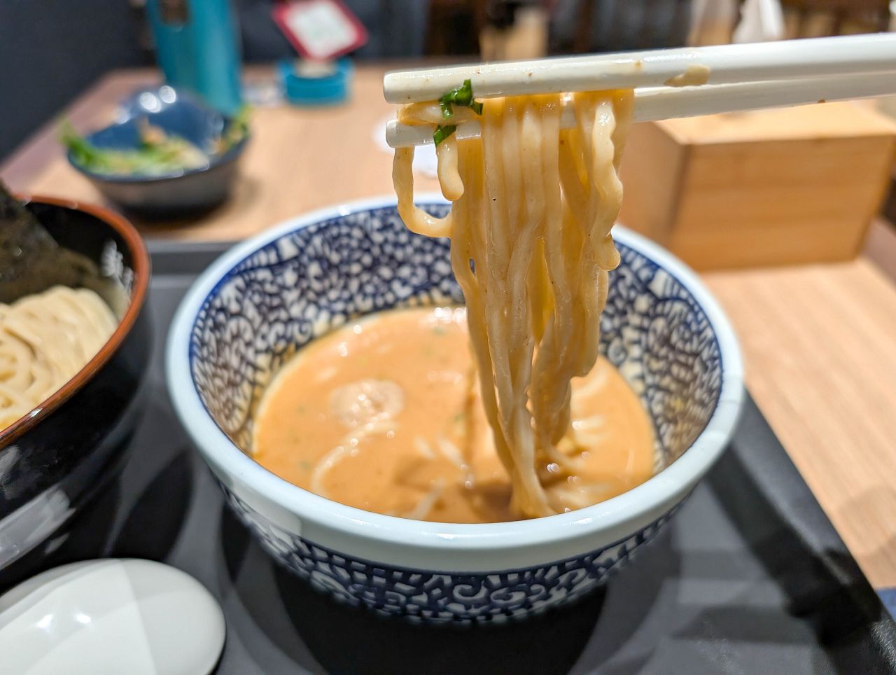 [食記][桃園市][中壢區] 麵屋一燈 桃園華泰店