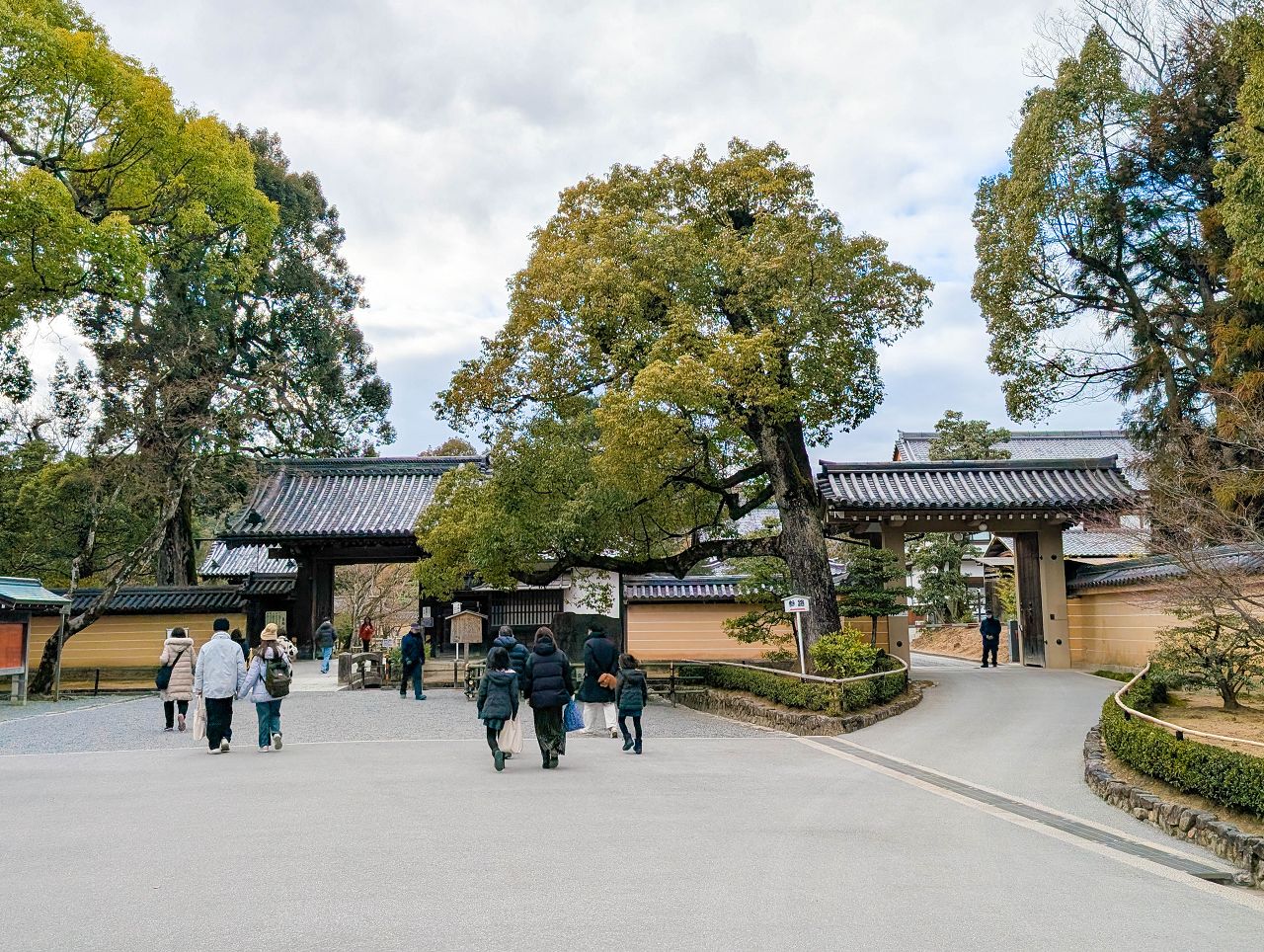 [遊記] 2026日本關西旅遊 Day6 — 京都 京都御苑、金閣寺 + 大阪 難波