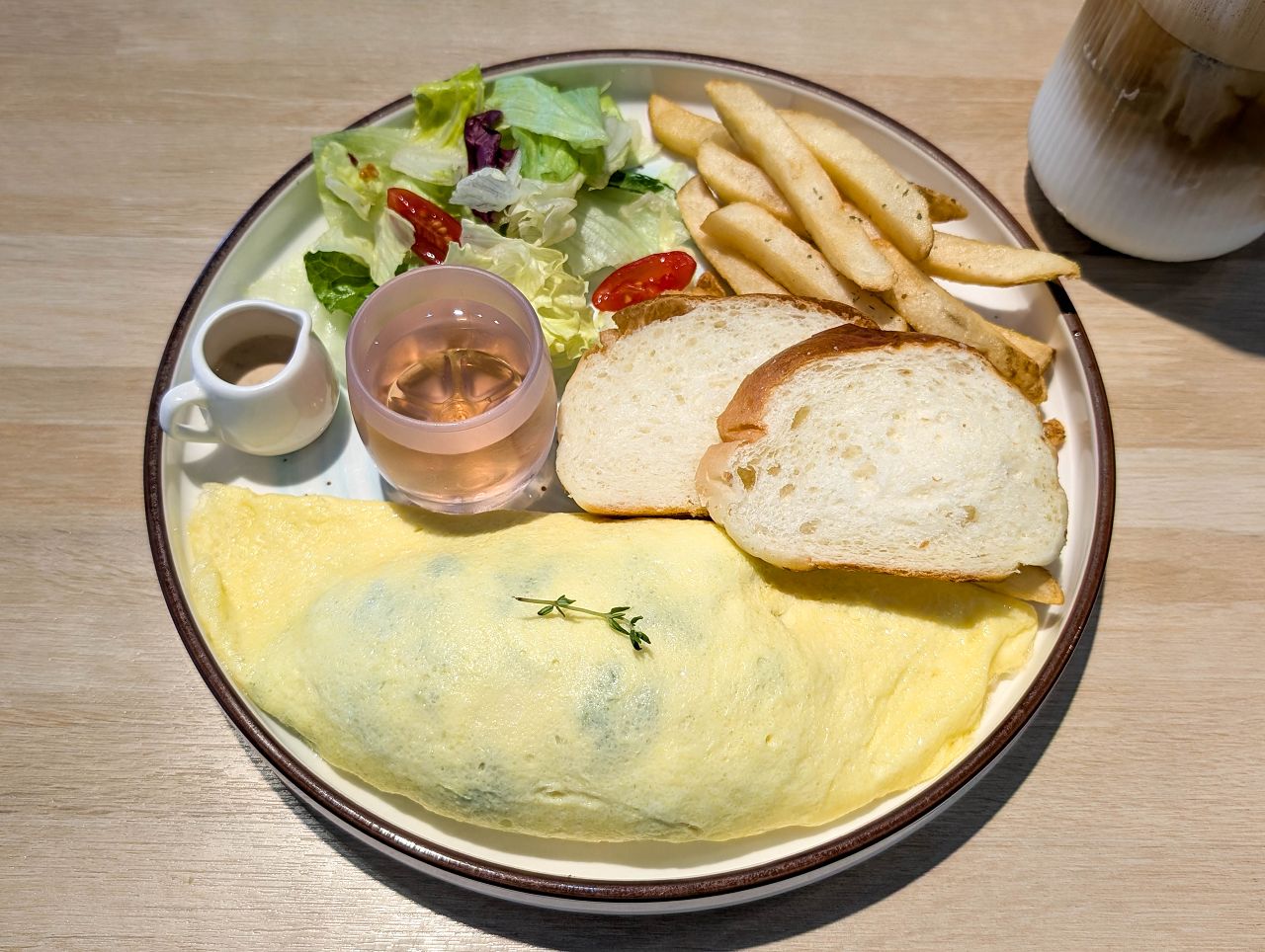 [食記][新北市][三重區] 藍洋洋 Lazy Brunch — 捷運菜寮站附近海洋風格早午餐餐廳