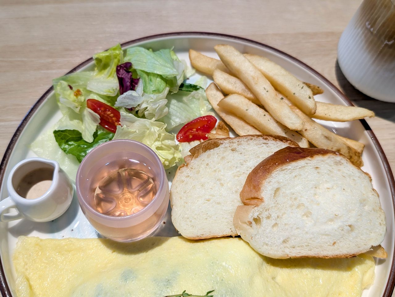 [食記][新北市][三重區] 藍洋洋 Lazy Brunch — 捷運菜寮站附近海洋風格早午餐餐廳