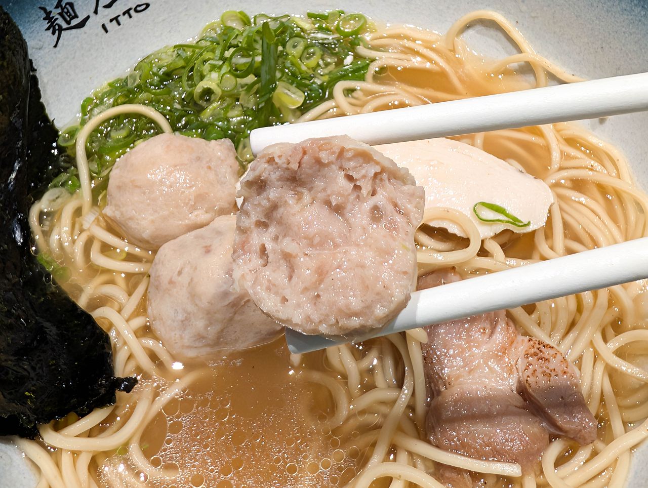 [食記][桃園市][中壢區] 麵屋一燈 桃園華泰店