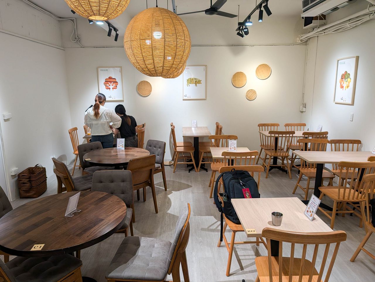 [食記][台北市] 農粹日式咖哩 長安店 — 平價美味的日式咖哩，選用小農新鮮食材烹調製作。