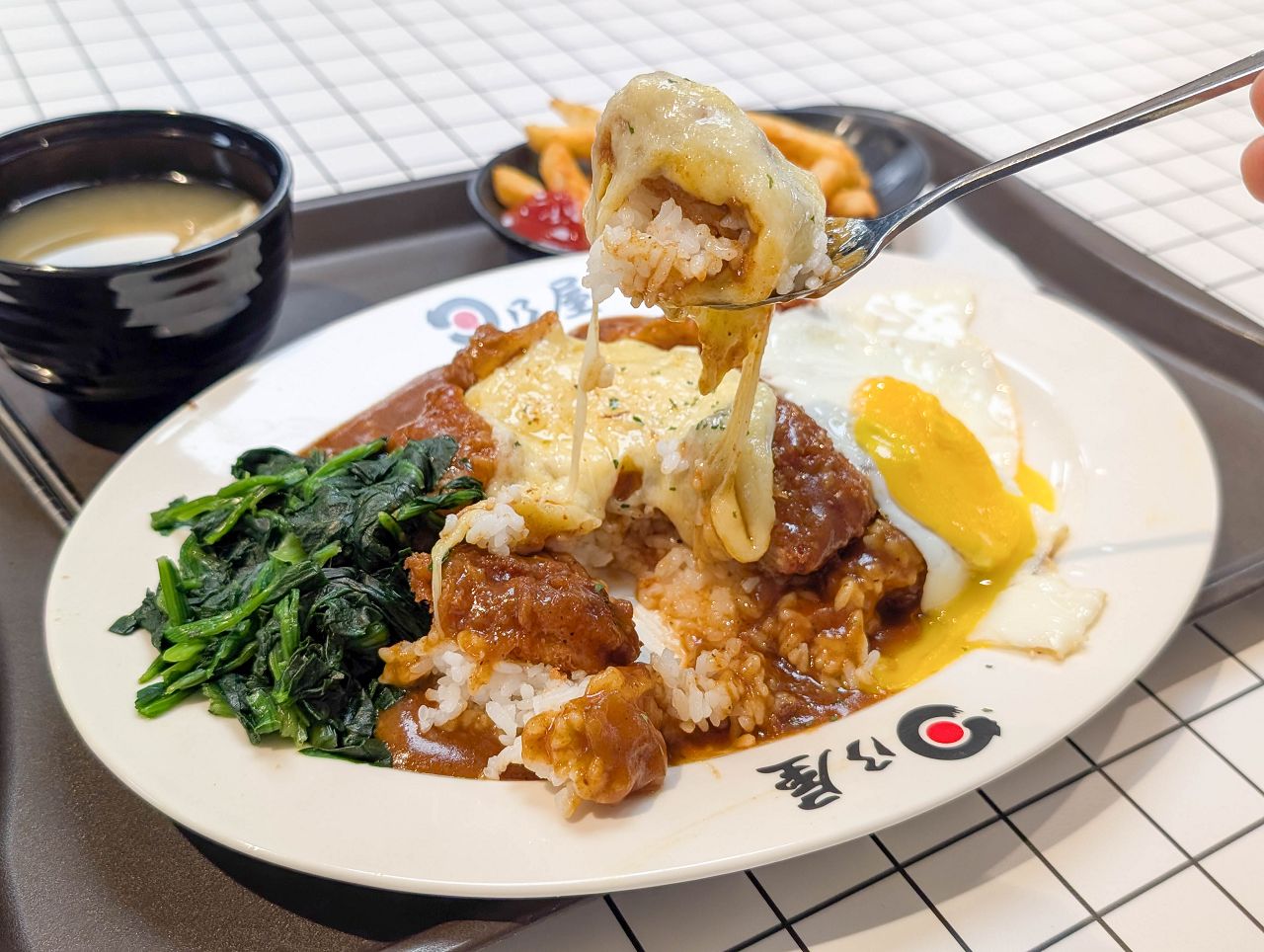 [食記][台北市] 日乃屋咖哩 台北信義店 — 榮獲「神田咖哩大賽」冠軍的日本咖哩名店在台北Dream Plaza開分店啦！