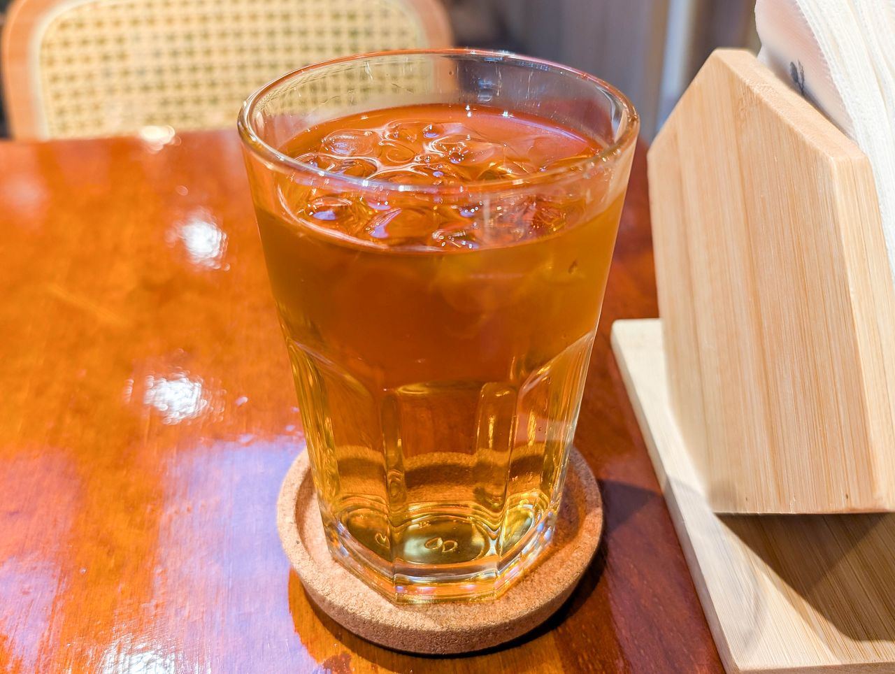 [食記][新北市][板橋區] Schumann’s Bistro No. 6 舒曼六號餐館 板橋新埔店 — 主打脆皮德國豬腳、德式香腸、高蛋白早午餐的餐酒館