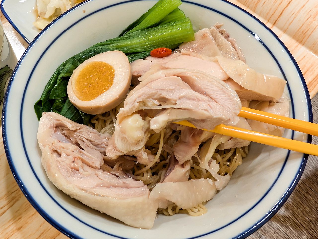 [食記][台北市] 良良海南雞 八德台安店 — 台安醫院附近巷弄內星馬海南雞飯專賣店